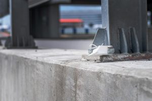Jak prawidłowo układać elki betonowe